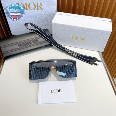 Dior DIORCLUB M1U Sunglasses Navy Blue