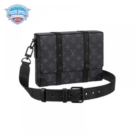 trunk messenger monogram eclipse coated canvas lmb014