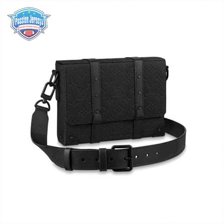 trunk messenger bag taurillon monogram leather m57726