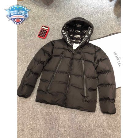 Moncler 2020 Down Jacket MC330070