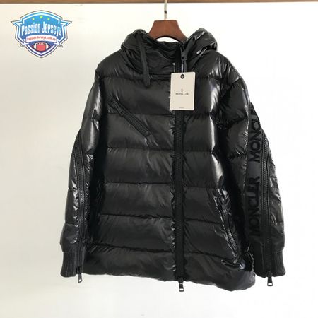 Moncler liriope 1952 Down Jacket MC330076