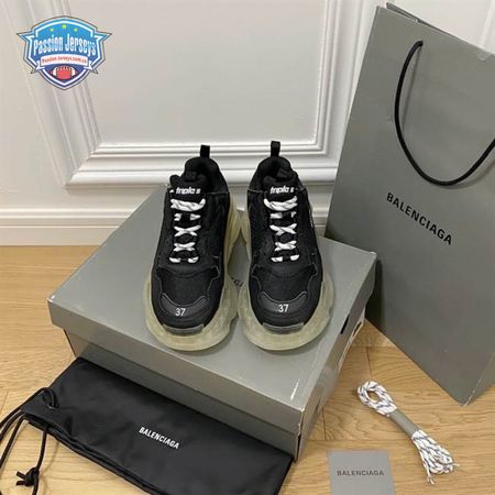 BALENCIAGA MEN'S TRIPLE S SNEAKER CLEAR SOLE - BB200
