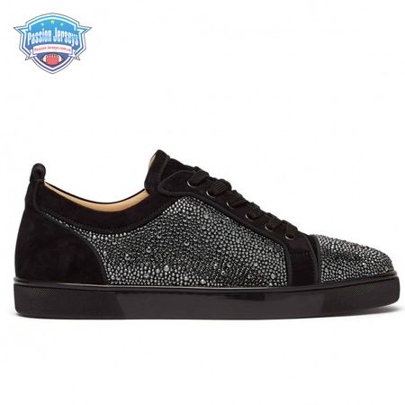 CHRISTIAN LOUBOUTIN LOW TOP SNEAKER - CL39