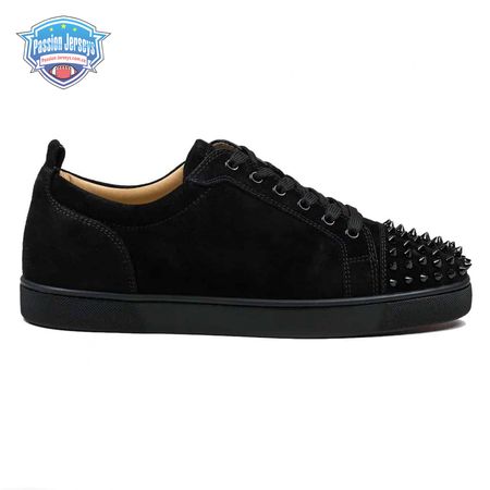 CHRISTIAN LOUBOUTIN LOW TOP SNEAKER - CL9
