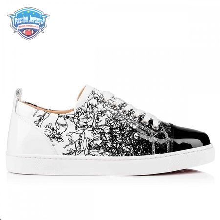 CHRISTIAN LOUBOUTIN LOW TOP SNEAKER - CL17