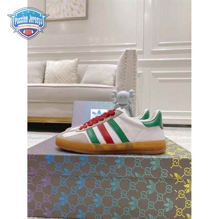GUCCI GAZELLE SNEAKER - GC107