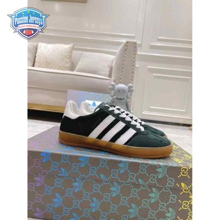 GUCCI GAZELLE SNEAKER - GC103