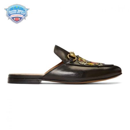 GUCCI SLIPPER WITH TIGER - GC66